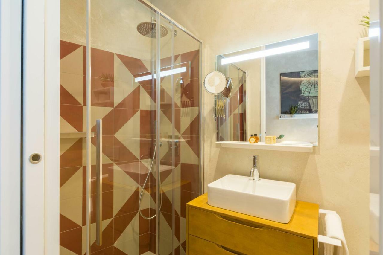 Duomo Deluxe Room Milan Bagian luar foto